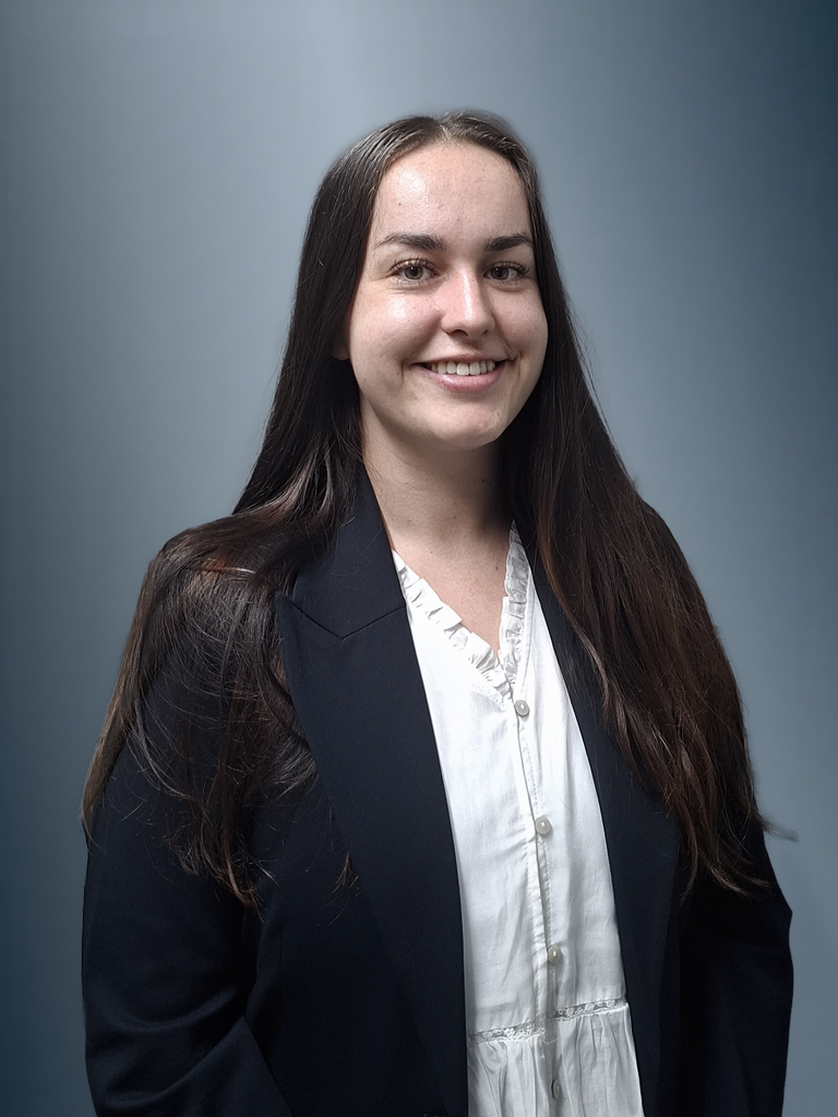 Lauren-Matthews-Pic-1 Lauren Matthews